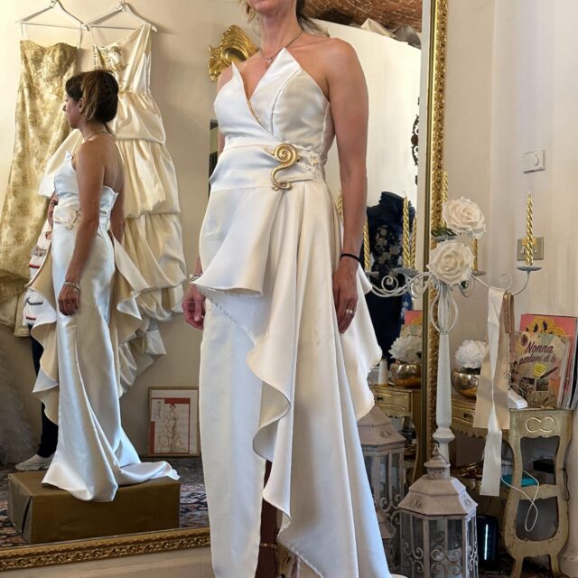 Abito da sposa in mikado Abito da sposa in mikado