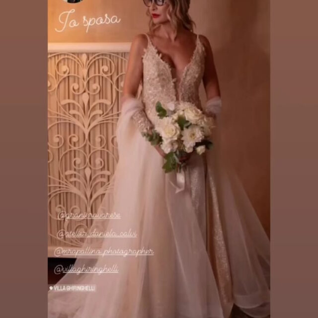 Abito da sposa elegante Abito da sposa elegante